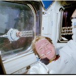 Maurizio Cheli a bordo, STS-75