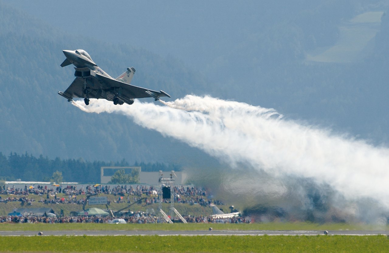 Eurofighter Typhoon decollo